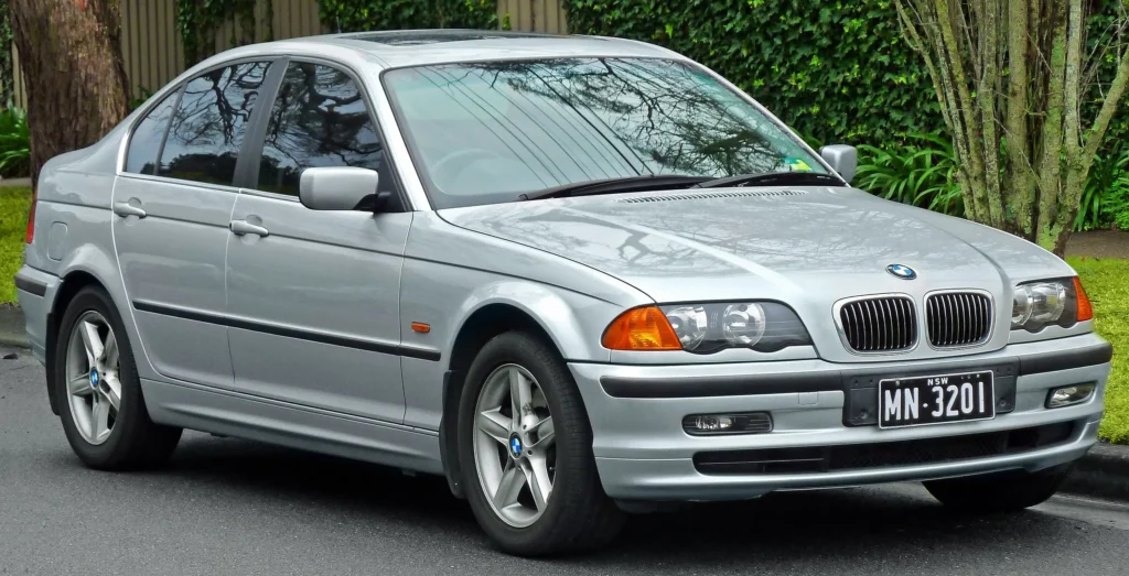 BMW 320i E46 z 1998 roku klasyk do 30 tysięcy