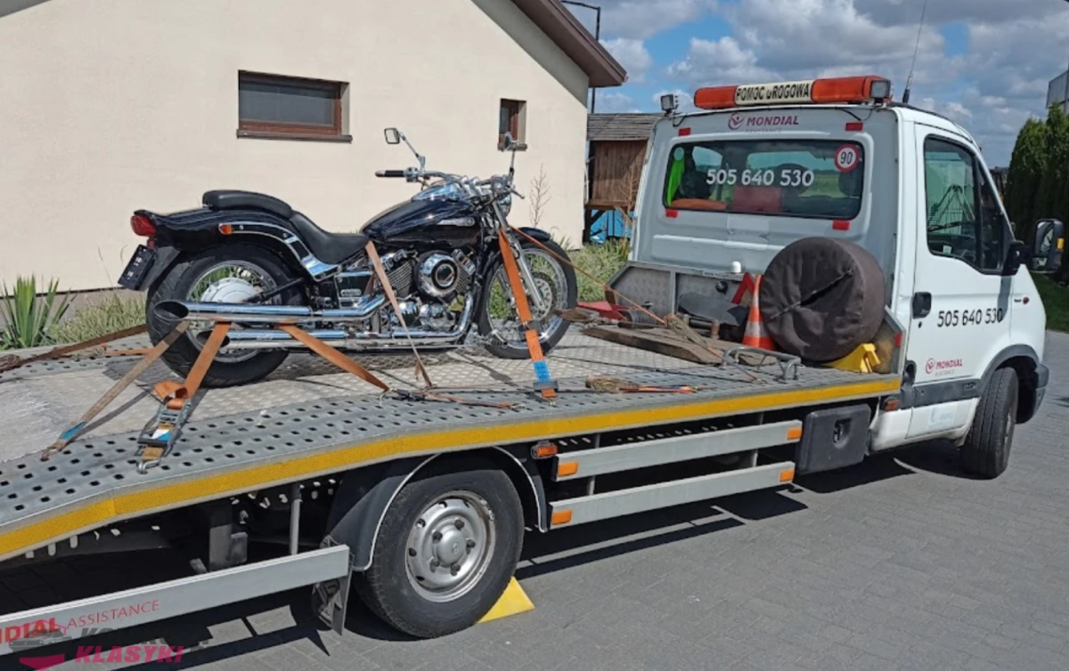 Pomoc drogowa w transporcie samochodów