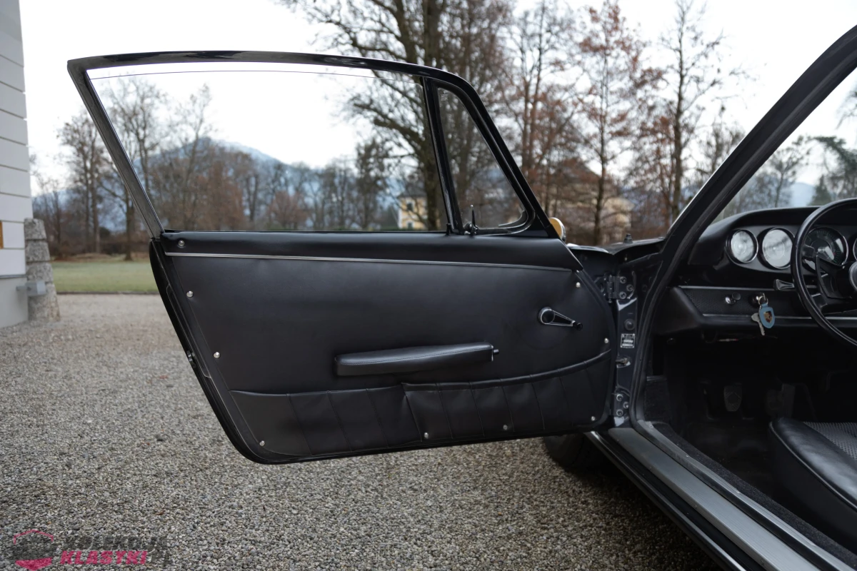 Porsche 911 S Coupé z 1967 - Francja