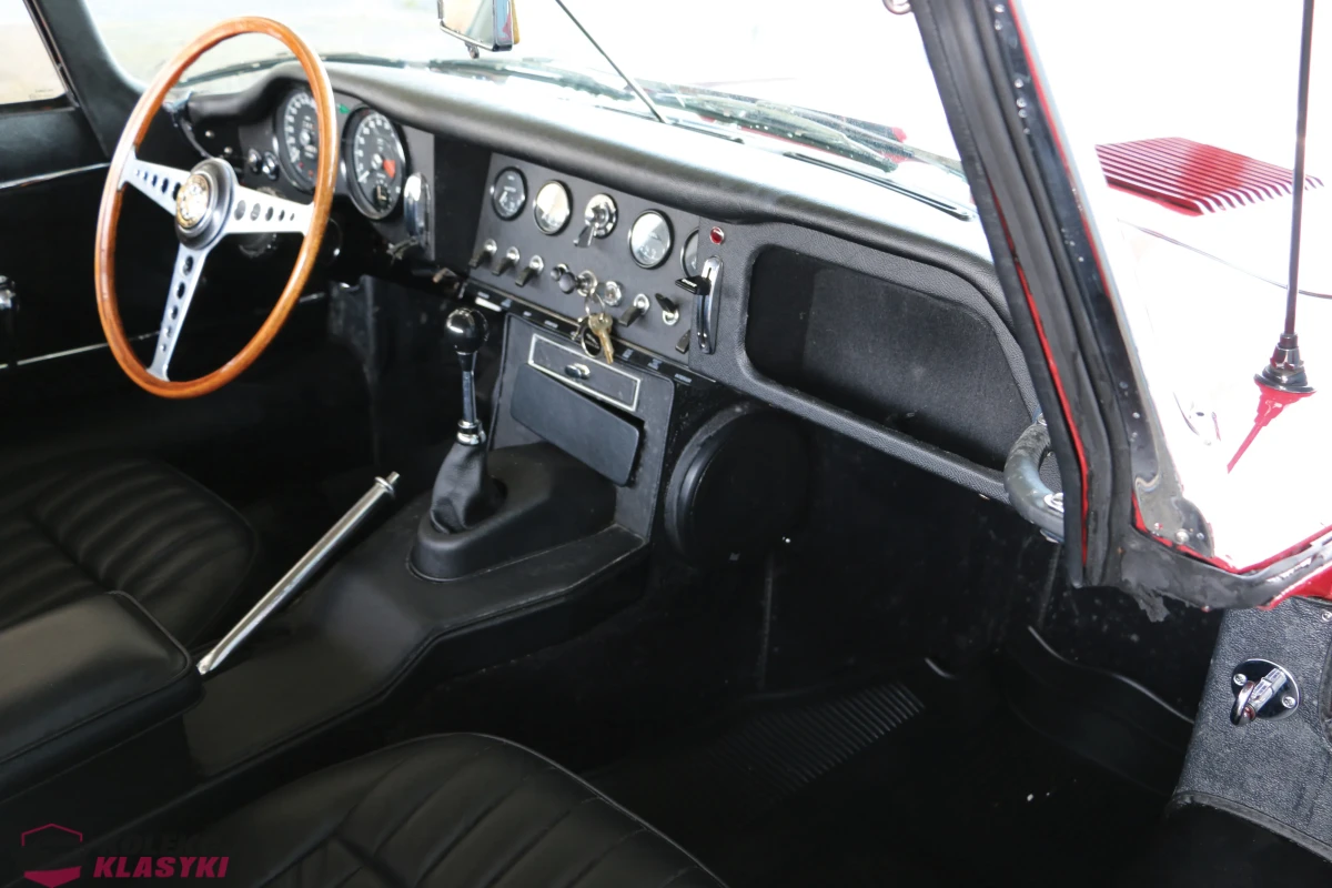 Jaguar E-Type Series 1 4.2-Liter Roadster z 1966 - USA