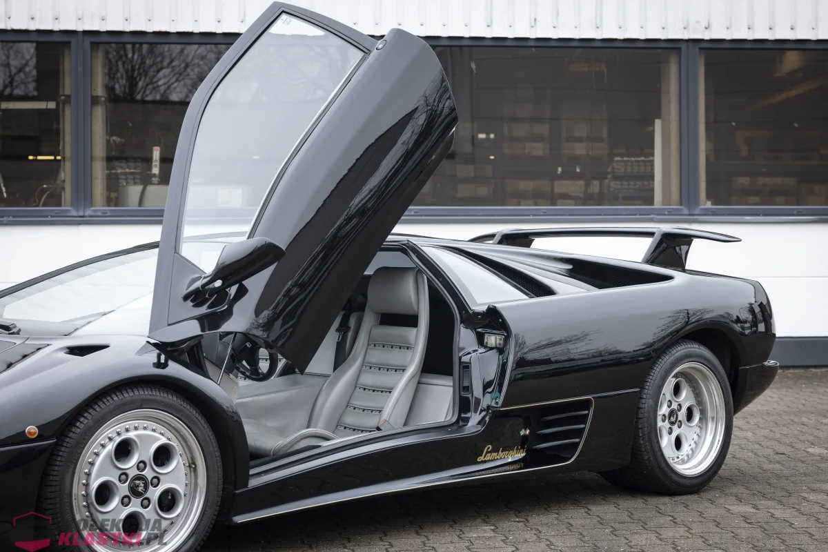 Lamborghini Diablo VT z 1994 roku - Włochy