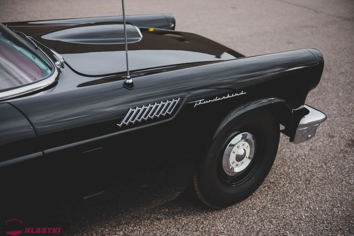 Ford Thunderbird 'F-Code' z 1957 roku - USA
