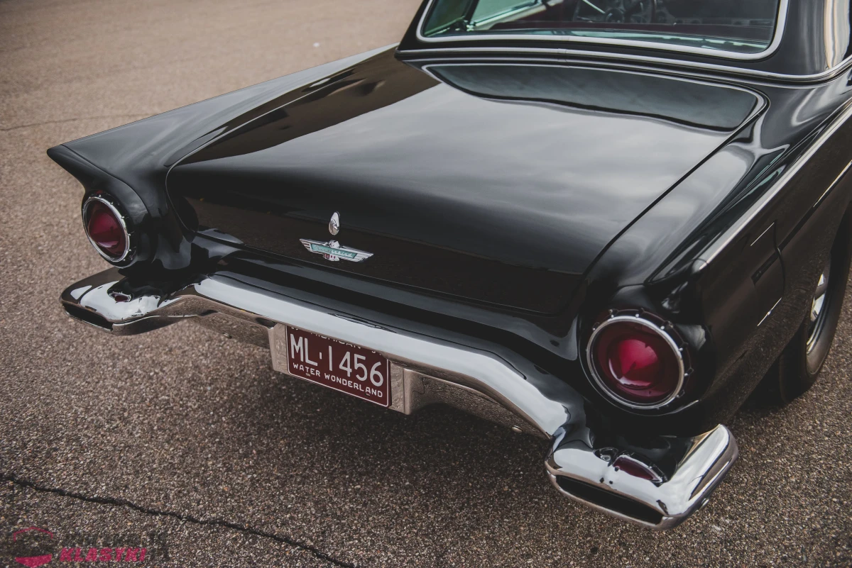 Ford Thunderbird 'F-Code' z 1957 roku - USA