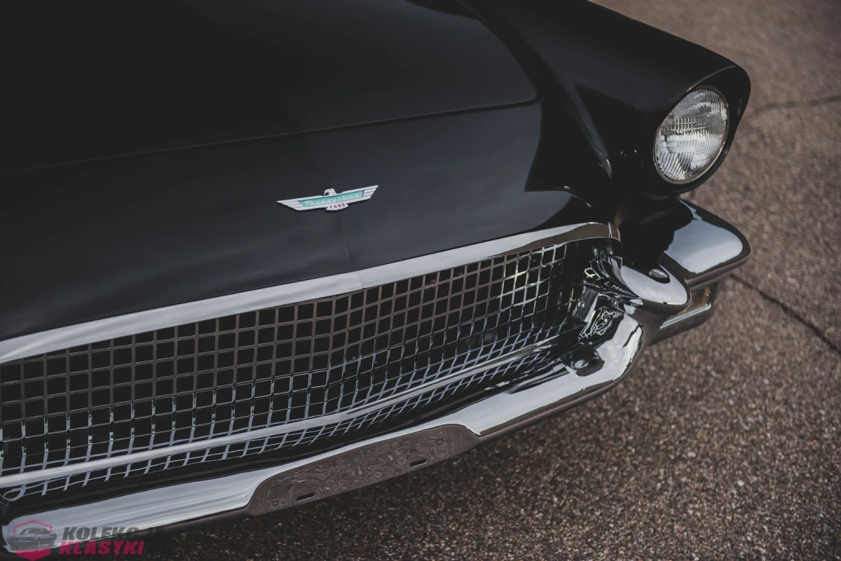 Ford Thunderbird 'F-Code' z 1957 roku - USA