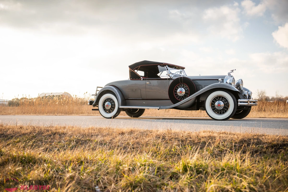 Packard 840 DeLuxe Eight Roadster z 1931 roku - USA