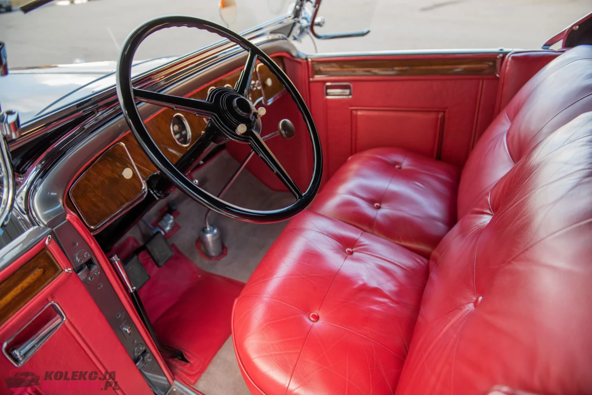 Packard 840 DeLuxe Eight Roadster z 1931 roku - USA