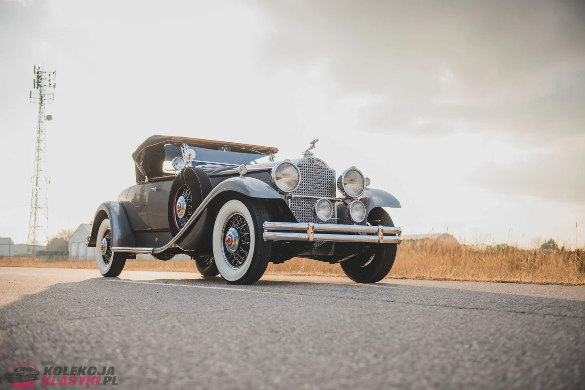 Packard 840 DeLuxe Eight Roadster z 1931 roku - USA