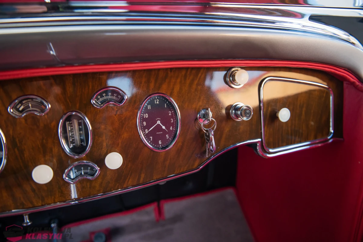 Packard 840 DeLuxe Eight Roadster z 1931 roku - USA