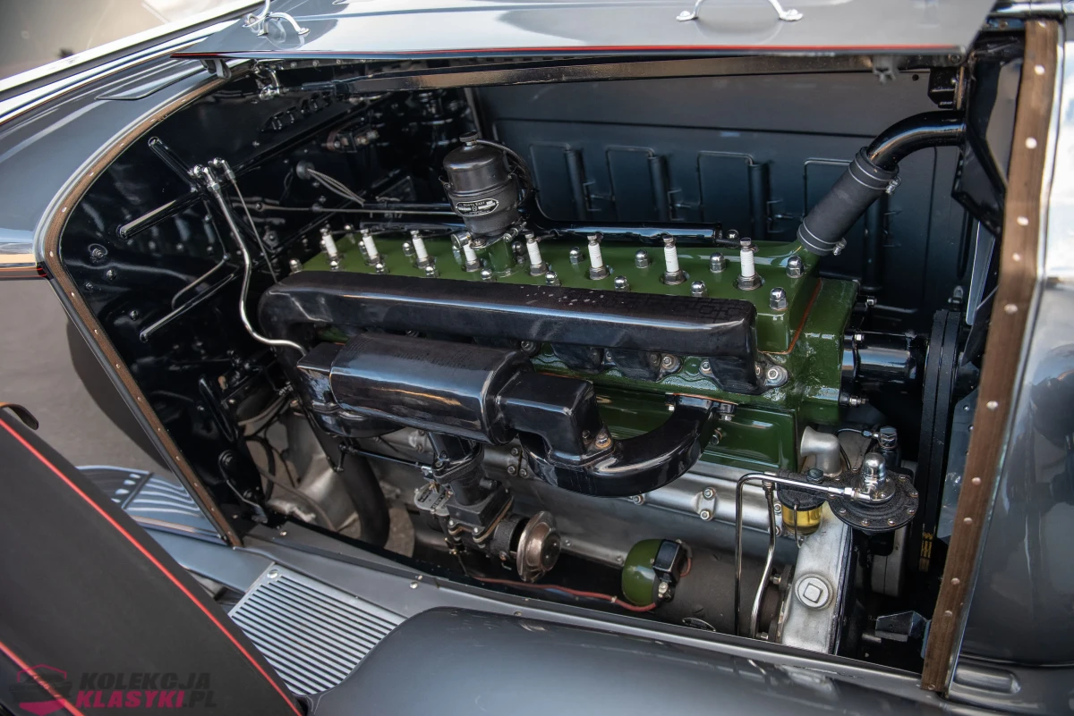 Packard 840 DeLuxe Eight Roadster z 1931 roku - USA