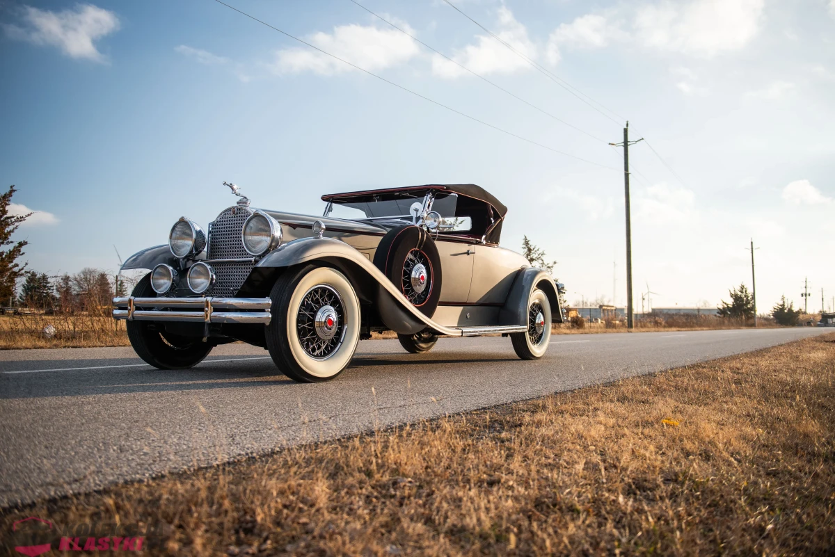 Packard 840 DeLuxe Eight Roadster z 1931 roku - USA