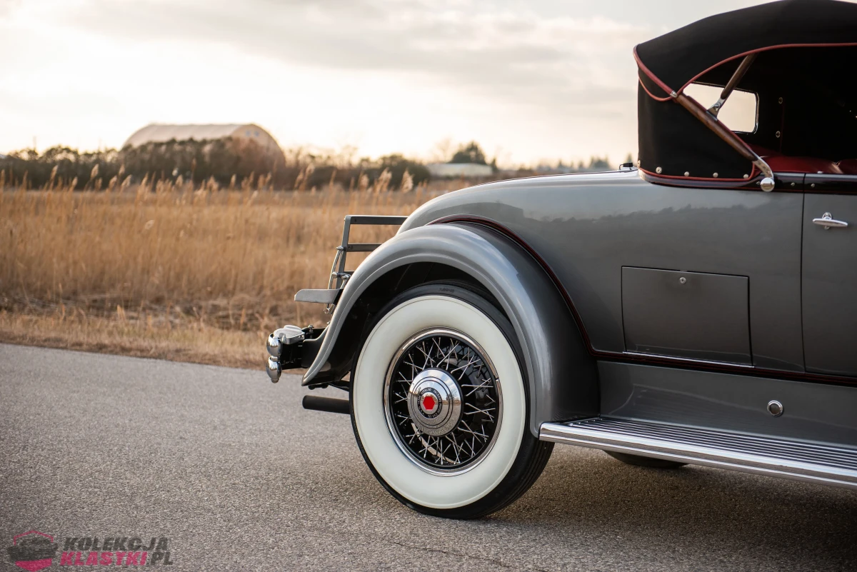Packard 840 DeLuxe Eight Roadster z 1931 roku - USA