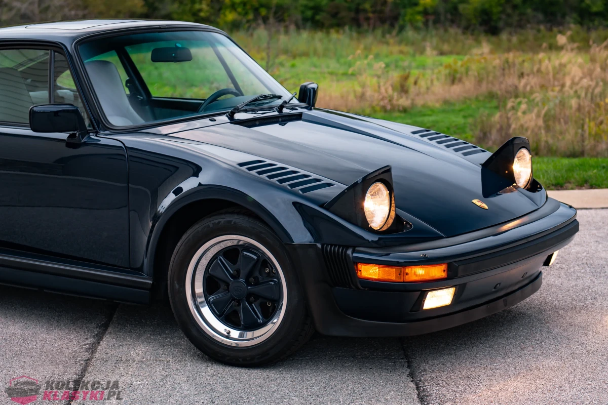 Porsche 911 Turbo 'Flat-Nose' Coupe z 1988 roku - USA