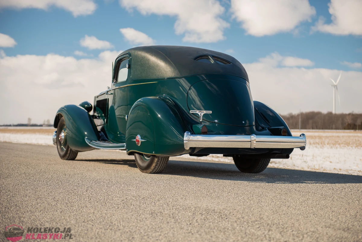Packard Twelve Sport Coupe by LeBaron z 1934 roku - USA