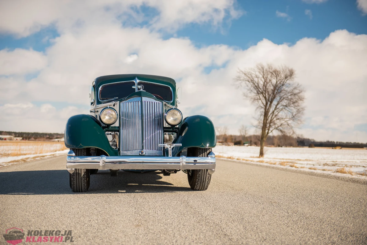 Packard Twelve Sport Coupe by LeBaron z 1934 roku - USA