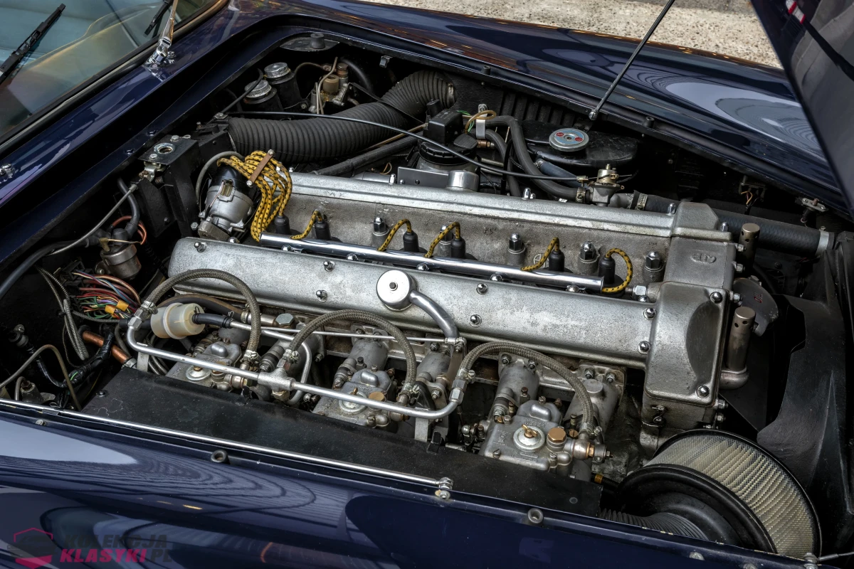 Aston Martin DB6 Vantage Volante z 1967 roku - Wielka Brytania