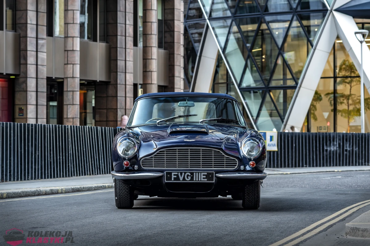 Aston Martin DB6 Vantage Volante z 1967 roku - Wielka Brytania
