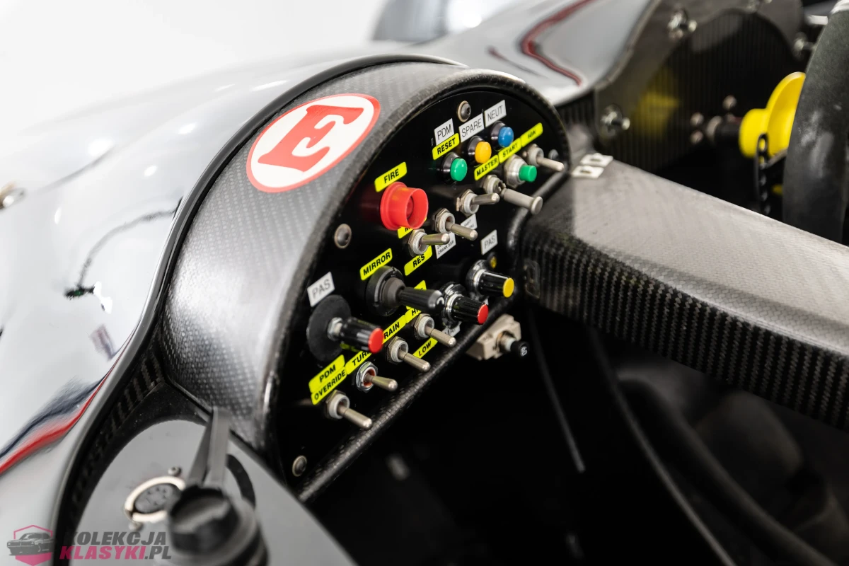 Lola B11/43 z 2011 roku - Wielka Brytania