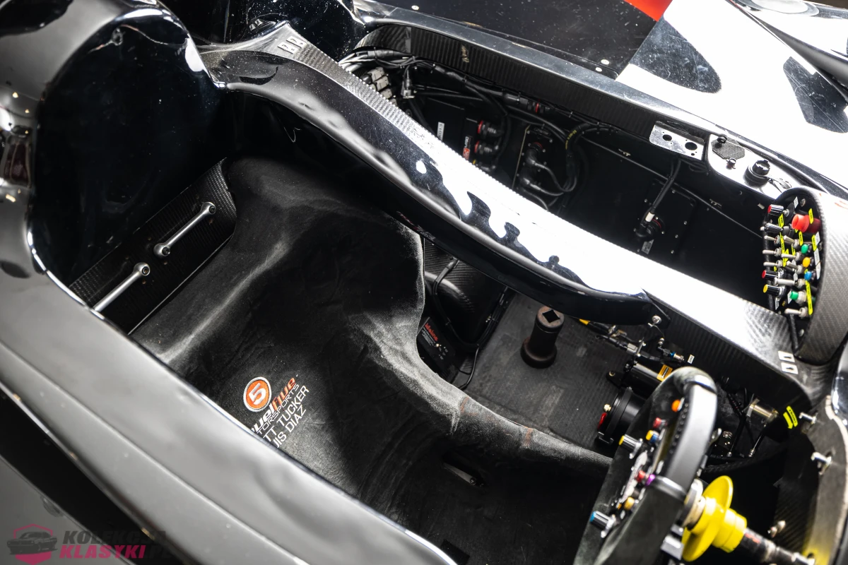 Lola B11/43 z 2011 roku - Wielka Brytania
