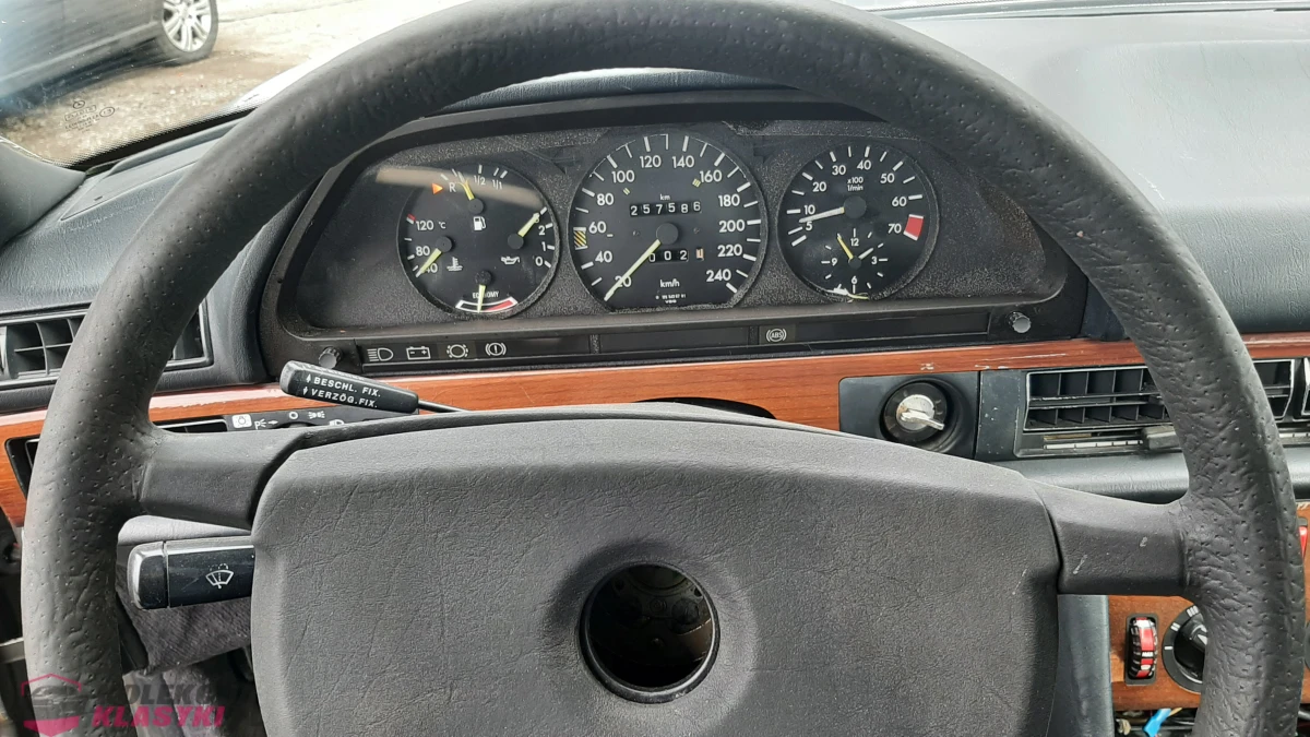 Mercedes 126 300 SE Automat, skóra