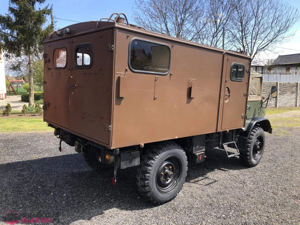 Mercedes UNIMOG 404 Kabriolet Kamper Wóz dowodzenia 4x4