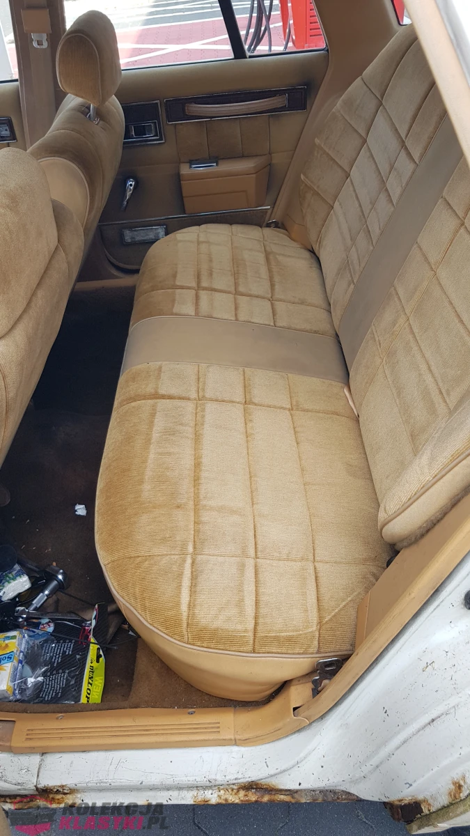 Chrysler LeBaron Town&Country Station Wagon - 1984 r.