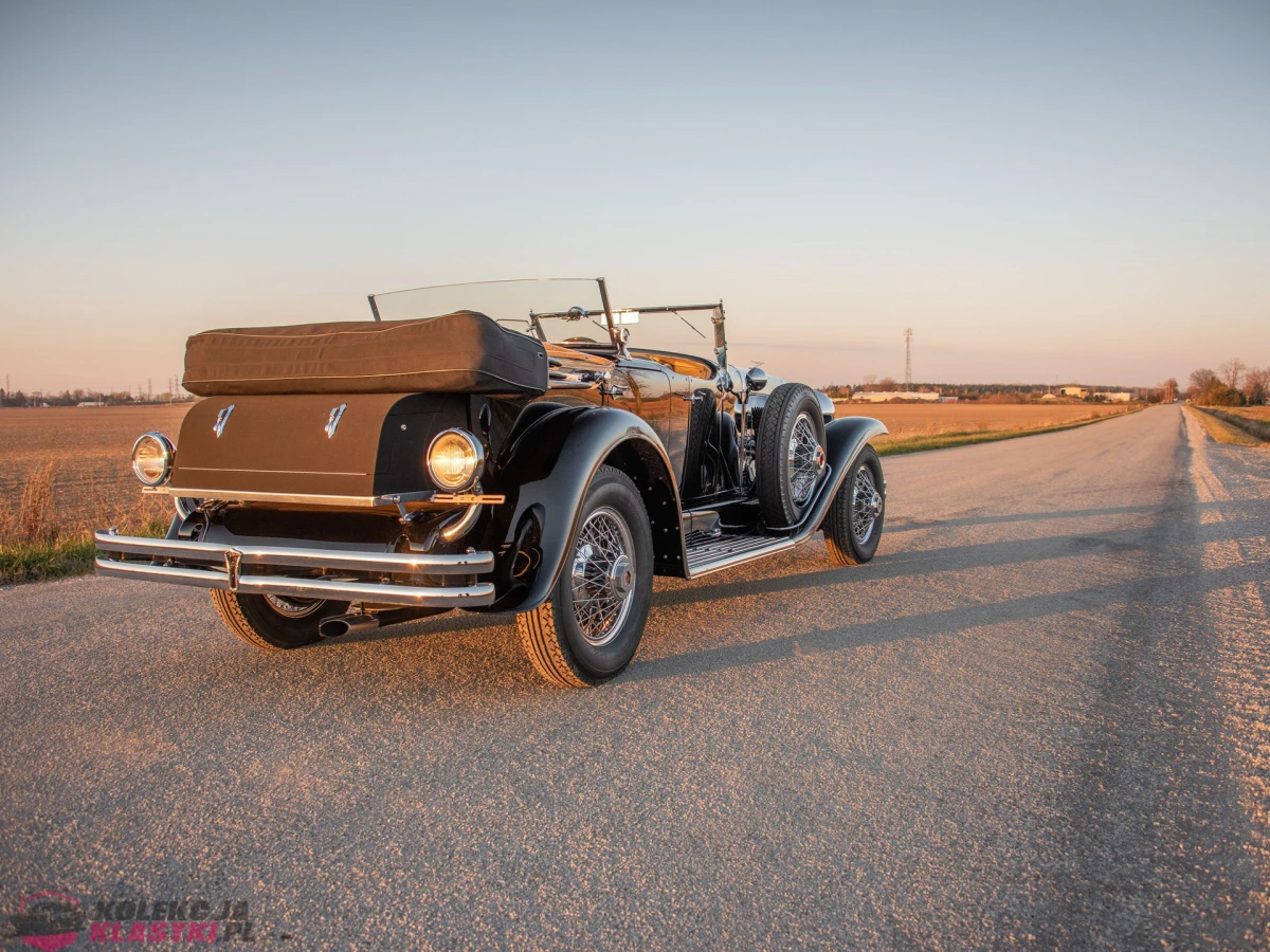 1929 Duesenberg Model J 'Sweep Panel' Dual-Cowl Phaeton by LeBaron