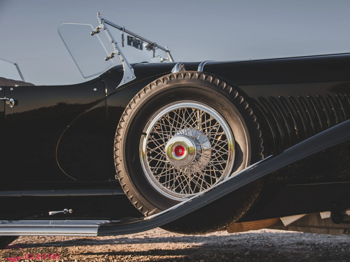1929 Duesenberg Model J 'Sweep Panel' Dual-Cowl Phaeton by LeBaron