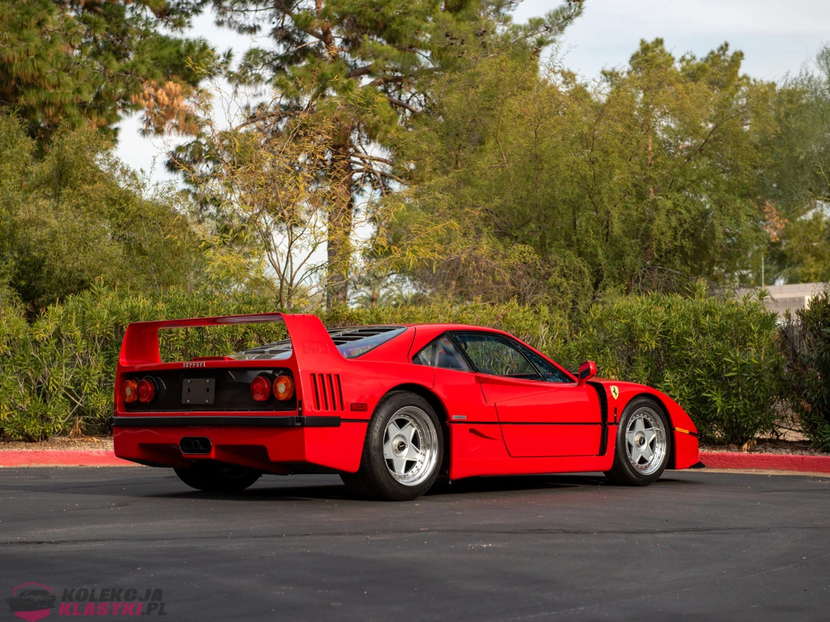 Ferrari F40