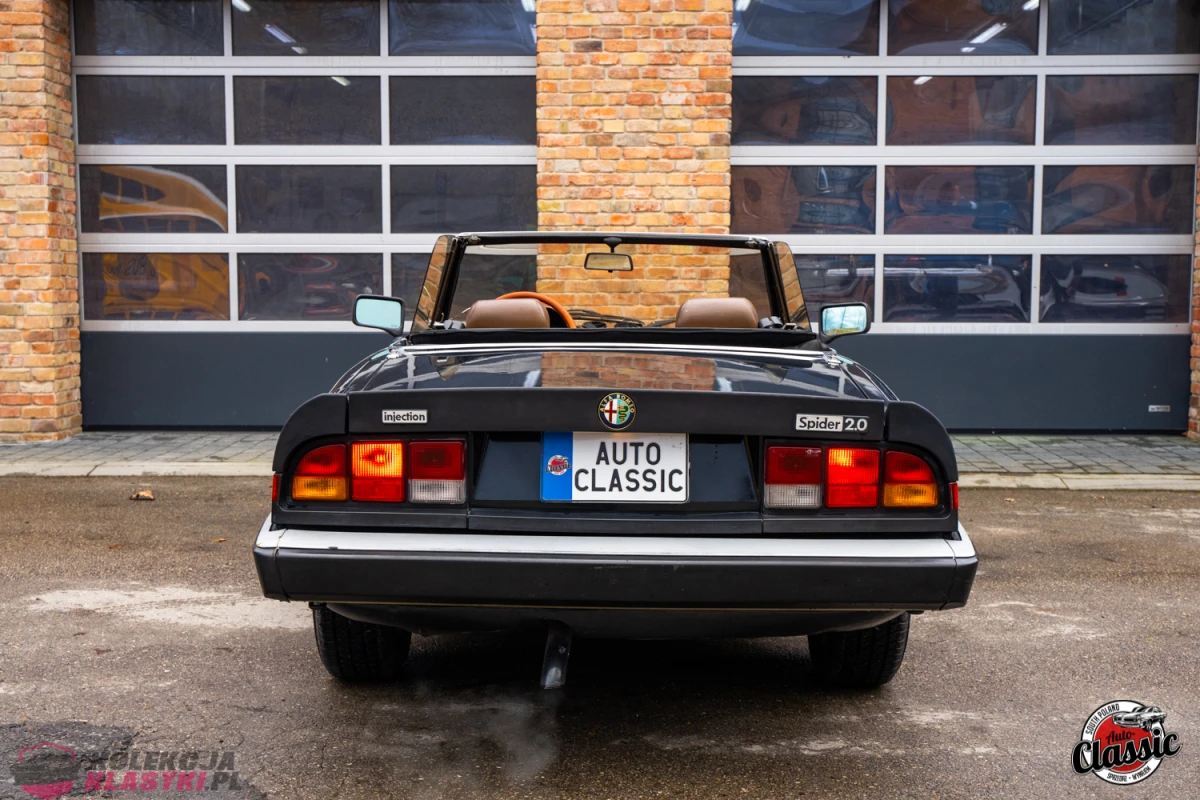 Alfa Romeo Spider z 1984 roku, z silnikiem 2,0l o mocy 126Km