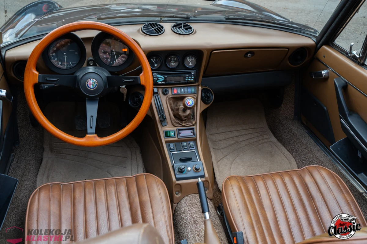 Alfa Romeo Spider z 1984 roku, z silnikiem 2,0l o mocy 126Km