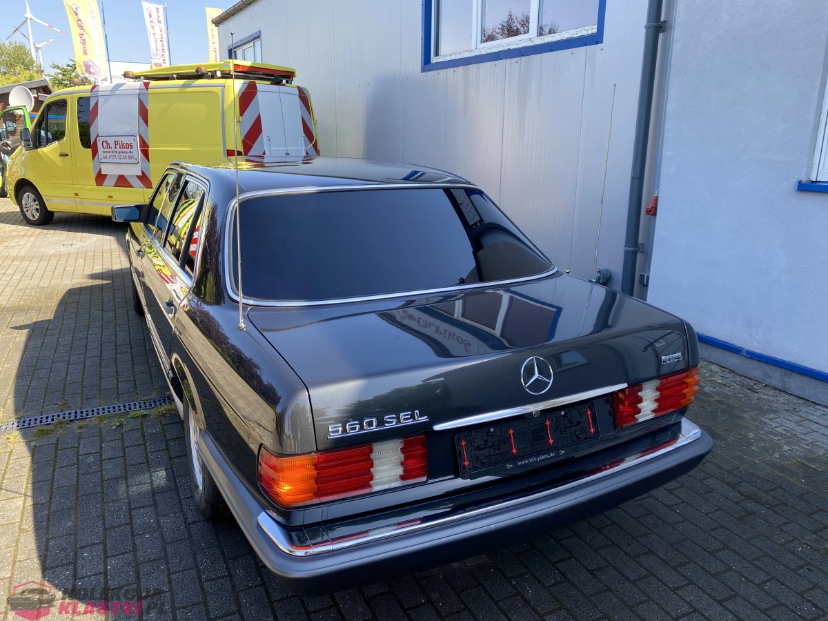 Mercedes Benz w126 560SEL Ultra Limousine