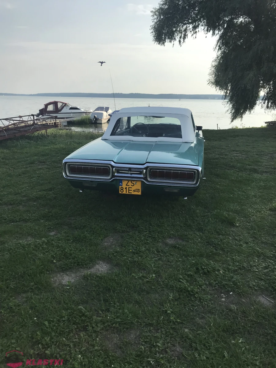 Ford Thunderbird