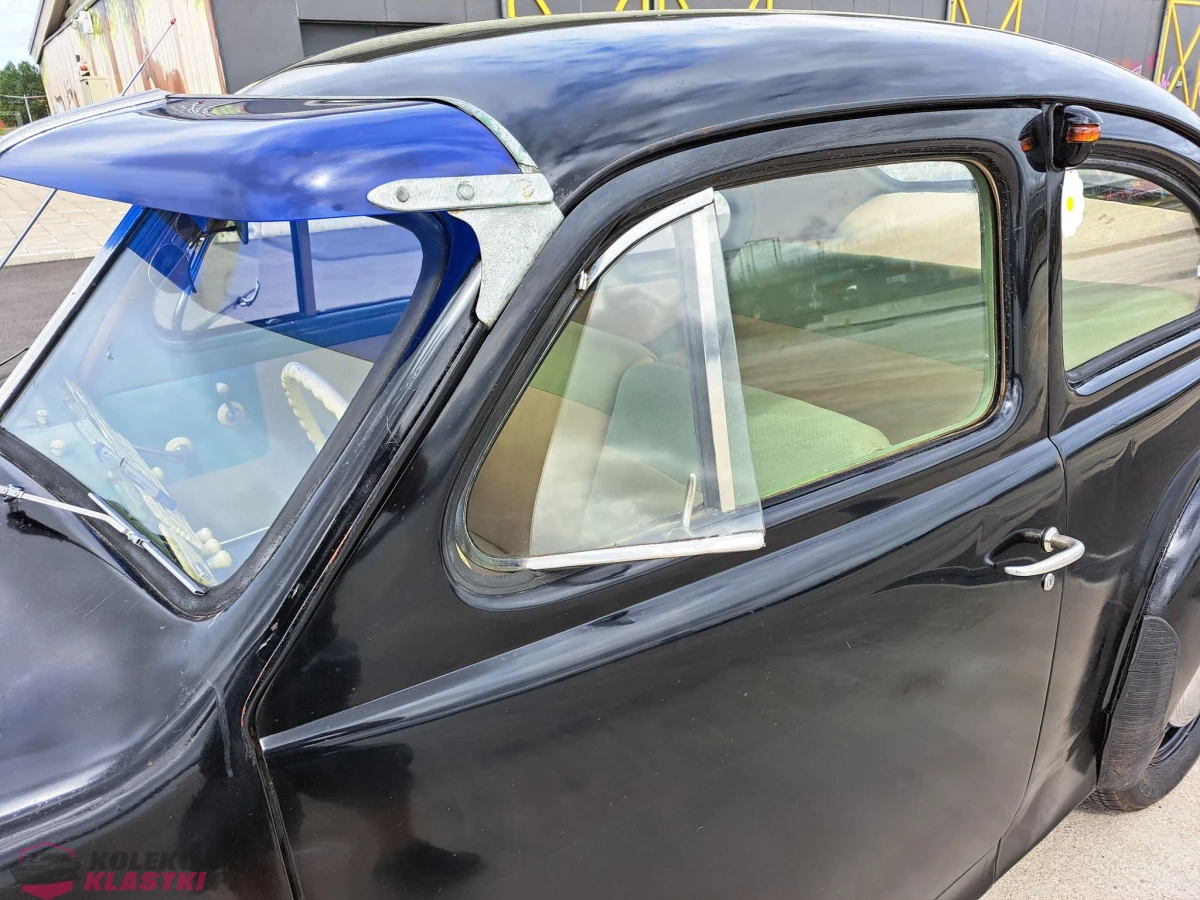 Volvo PV 444 - 1947 rok