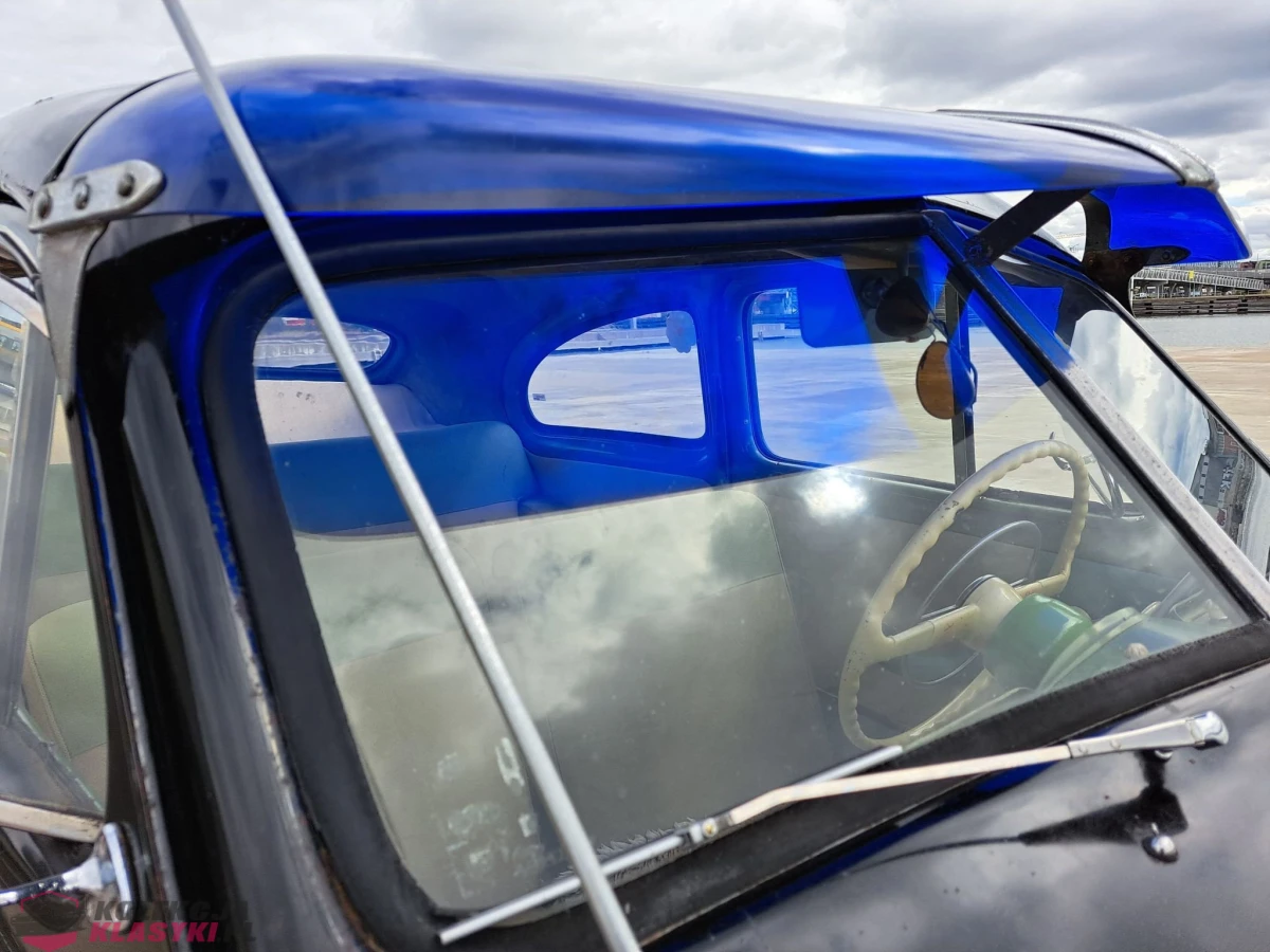 Volvo PV 444 - 1947 rok