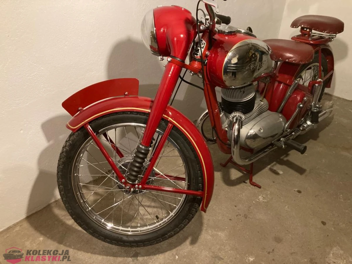 Jawa Perak typ 11 1954 rok po renowacji.