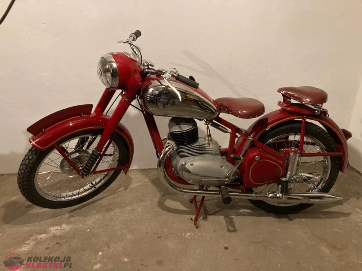 Jawa Perak typ 11 1954 rok po renowacji.