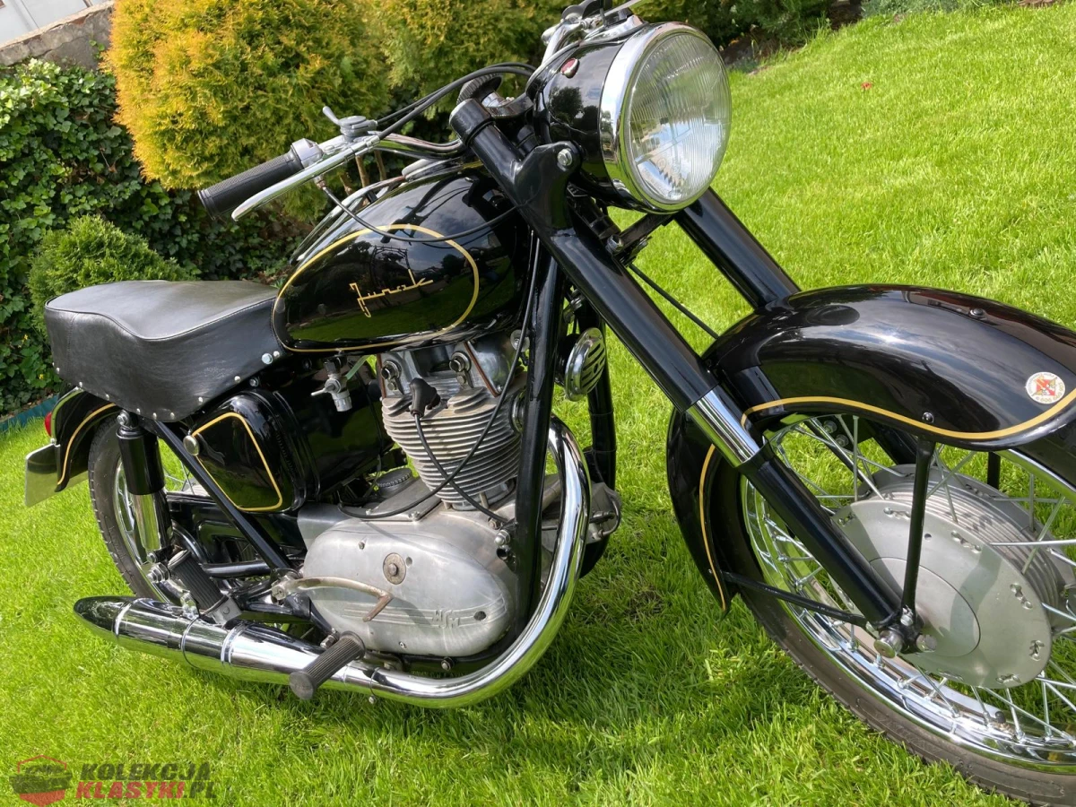 Piękny Junak M10 z 1964 roku