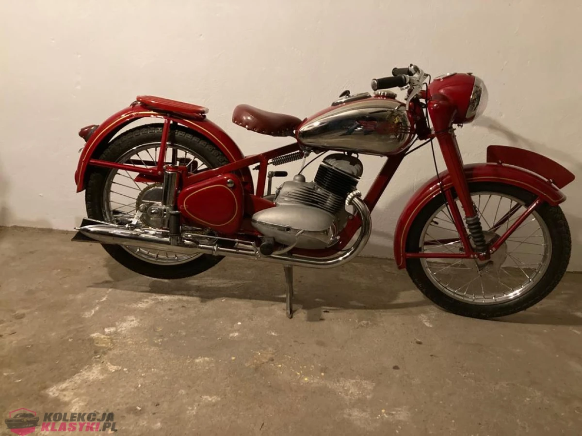 Kolekcja motocykli z lat 50-60 tych.