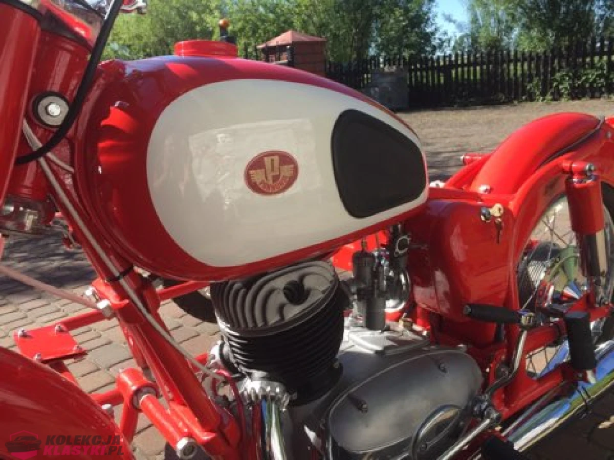 Pannonia z 1960 r z gondolą po renowacji.