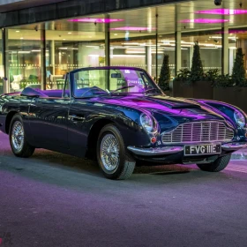 Aston Martin DB6 Vantage Volante z 1967 roku - Wielka Brytania