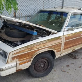 Chrysler LeBaron Town&Country Station Wagon - 1984 r.