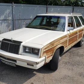 Chrysler LeBaron Town&Country Station Wagon - 1984 r.