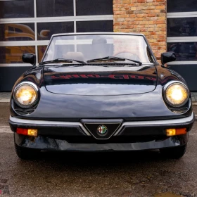 Alfa Romeo Spider z 1984 roku, z silnikiem 2,0l o mocy 126Km