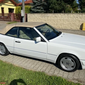 Mercedes Benz w124 320 Cabrio 