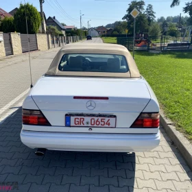 Mercedes Benz w124 320 Cabrio 