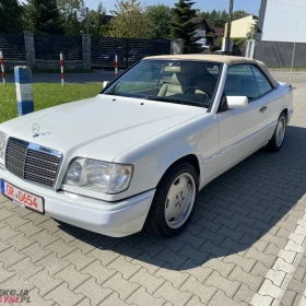 Mercedes Benz w124 320 Cabrio 