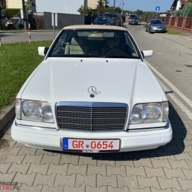 Mercedes Benz w124 320 Cabrio 