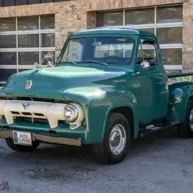  Ford F100 Pickup | Manualna skrzynia biegów | Silnik V8 | 130 KM