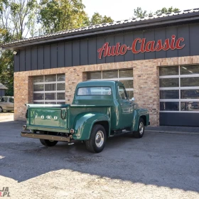  Ford F100 Pickup | Manualna skrzynia biegów | Silnik V8 | 130 KM