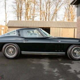  Chevrolet Corvette C2 Coupe